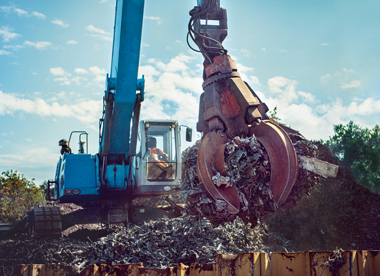 Greifkran Platz Schrott